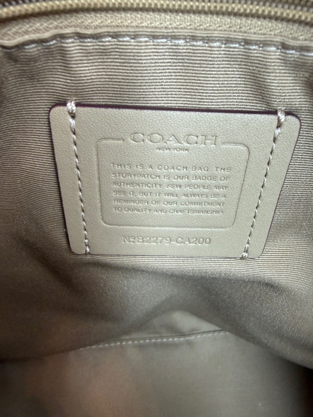 💥COACH - Andy Tote with Horse and Carriage - Refined Pebble Leather - 124U444 - Picture 15 of 16